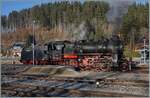 Die 58 311 der UEF (Ulmer Eisenbahnfreunde) beim Rangieren in Titisee mit ihrem 3-Seen Bahn Dampfzug. 

27. Dez. 2025