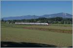 Bei Bolken fährt ein ICN 500 auf dem Weg vom Lac Léman zum Bodensee durchs Mittelland.
